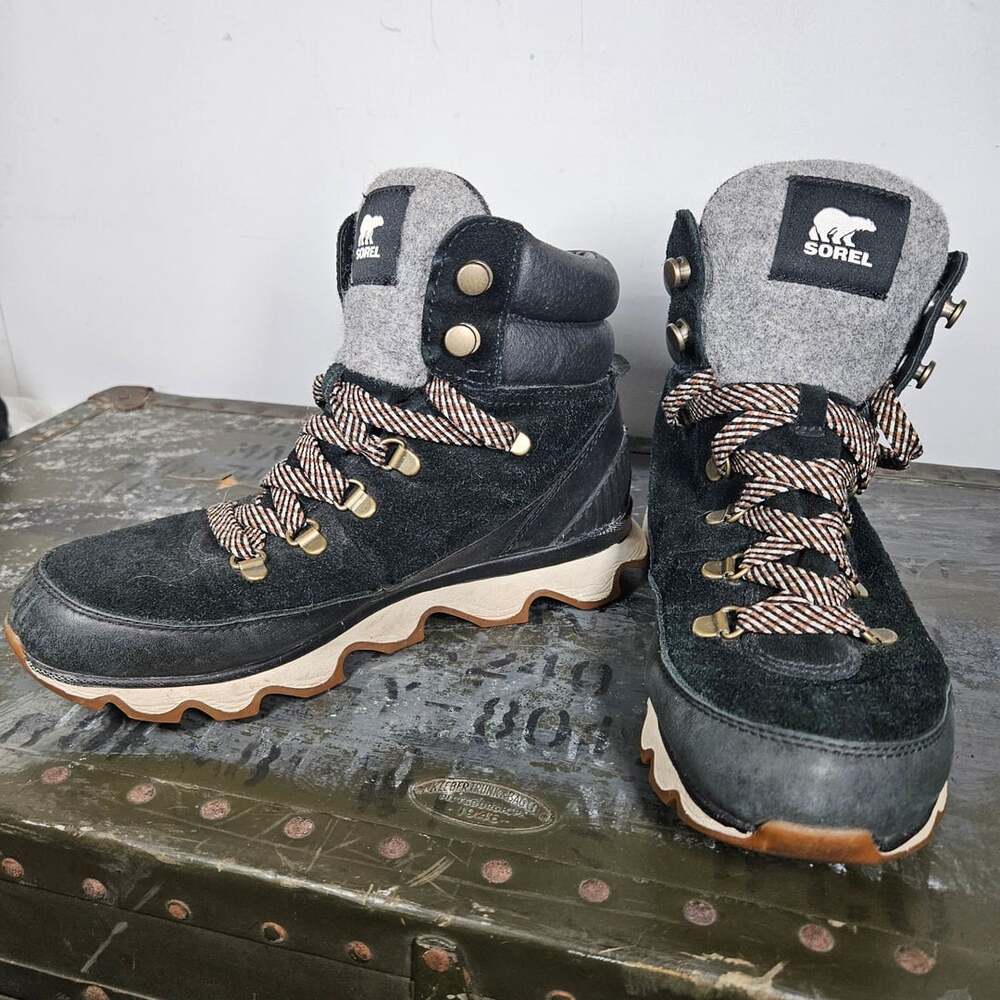 Sorel Kinetic Conquest Hiking Boots Black Suede
